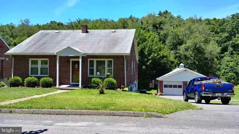 1334 Shades Ln, Cumberland, MD 21502
