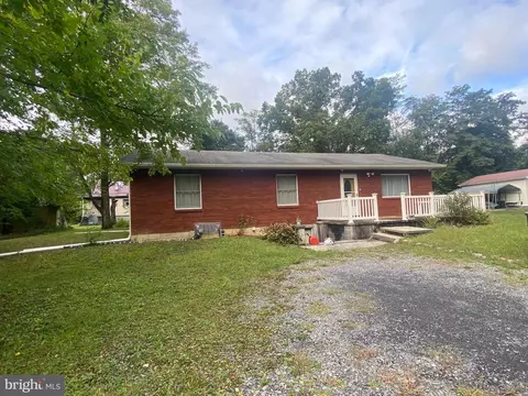 14811 Pershing St, Cumberland, MD 21502