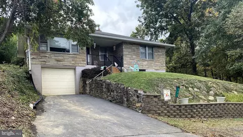 111 Chestnut St, Westernport, MD 21562