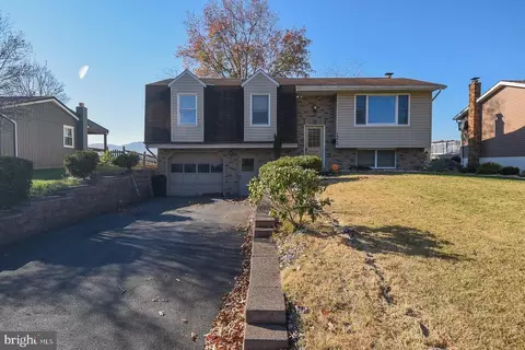 14410 Barton Blvd, Cresaptown, MD 21502