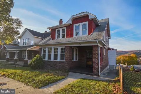 515 Hill Top Dr, Cumberland, MD 21502