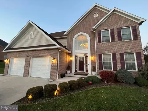 12203 Ash Fleetwood Dr, Cumberland, MD 21502