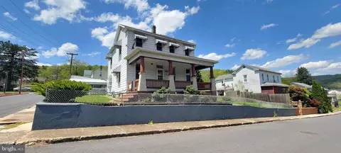 202 Wood St, Westernport, MD 21562