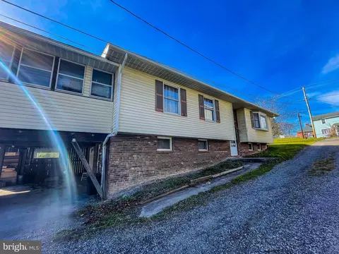 68 Spring St, Frostburg, MD 21532