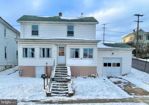 131 Maple St, Frostburg, MD 21532