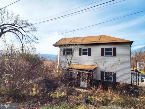 25213 Parkland Dr SW, Westernport, MD 21562
