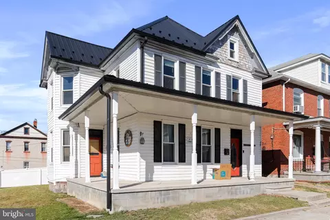 225 Grand Ave, Cumberland, MD 21502