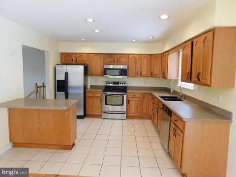 10908 Thornwood Dr NW, Cumberland, MD 21502