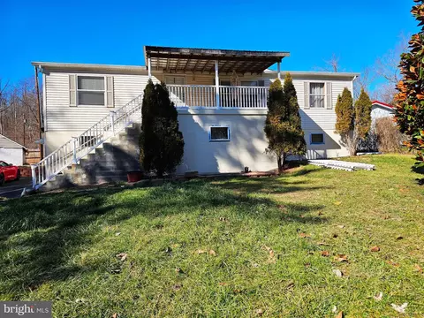 11711 Iowa Dr, Corriganville, MD 21524