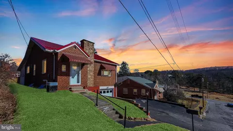 809 Ashbrook Ave, Cumberland, MD 21502