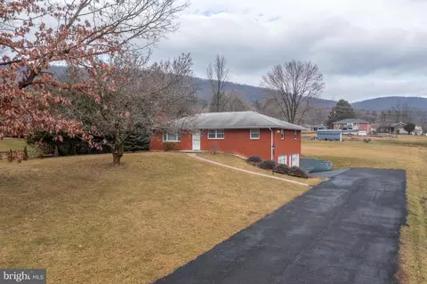 12305 Gramlich Rd SW, Cumberland, MD 21502