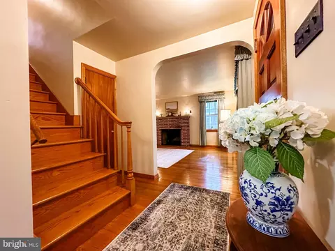 Entry Way - 61 12 E Main St, Lonaconing, MD 21539 photo 2 of 2