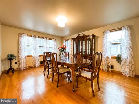 Dining - 61 12 E Main St, Lonaconing, MD 21539 photo 1 of 2