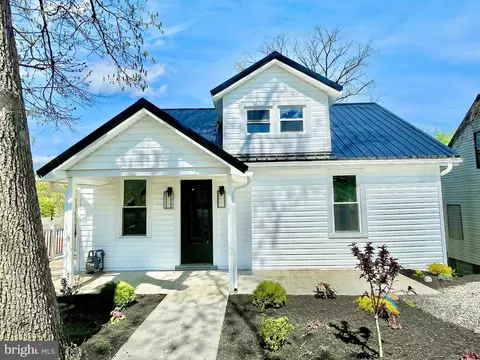 12040 Iris Ave, Cumberland, MD 21502