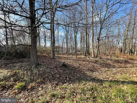 Cherrywood Avenue, Cumberland, MD 21502