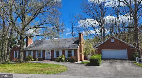 1014 Dent Ln, Cumberland, MD 21502