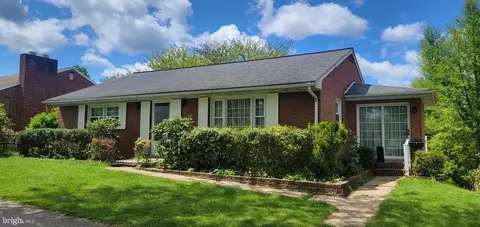 623 Hill Top Dr, Cumberland, MD 21502
