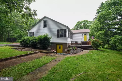 21310 Warm Breeze Ln, Rawlings, MD 21557