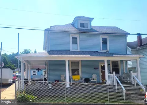 104 Howard St, Westernport, MD 21562