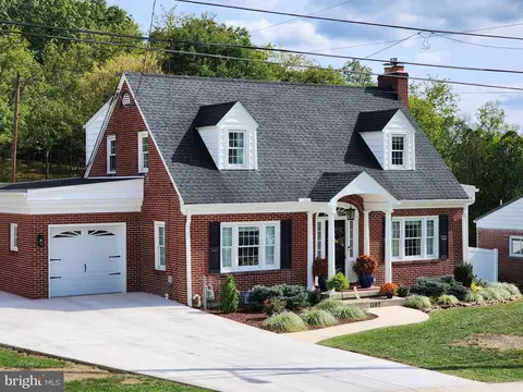 1107 Holland St, Cumberland, MD 21502