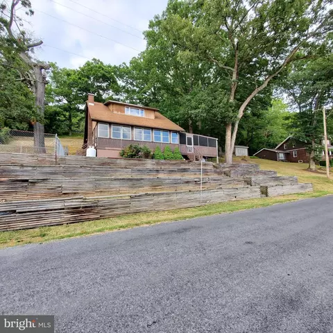 13811 Pinto Rd SW, Cumberland, MD 21502