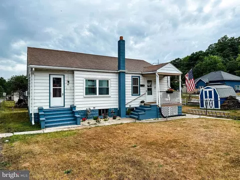 96 W Main St, Lonaconing, MD 21539