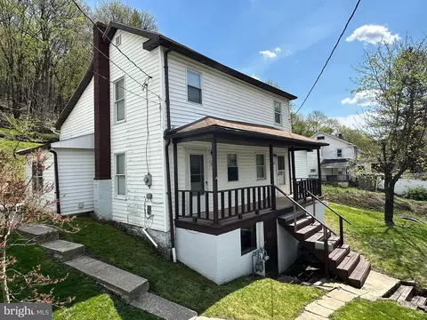 47 High St, Lonaconing, MD 21539