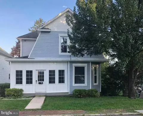 134 Maple St, Frostburg, MD 21532