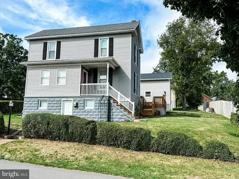 142 Mount Pleasant St, Frostburg, MD 21532