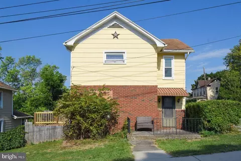 61 S Grant St, Frostburg, MD 21532