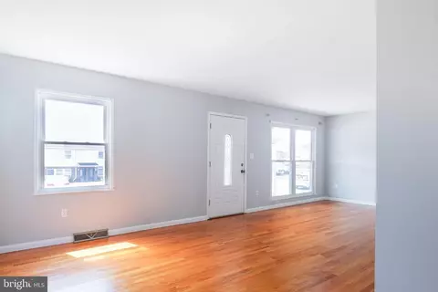 Living - 640 E First, Cumberland, MD 21502 photo 2 of 3