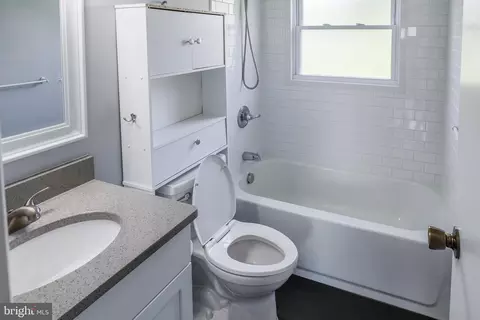 Bath - 640 E First, Cumberland, MD 21502 photo 2 of 2
