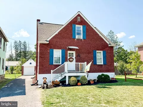 7 Holly Ave, La Vale, MD 21502