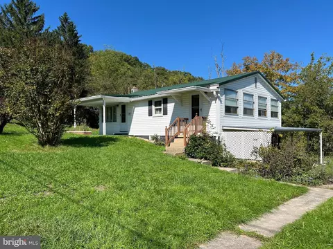 11307 Sunny Ln NE, Cumberland, MD 21502