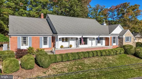 1033 SE Longwood Ave, Cumberland, MD 21502