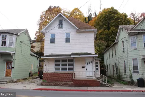 124 Main St, Westernport, MD 21562