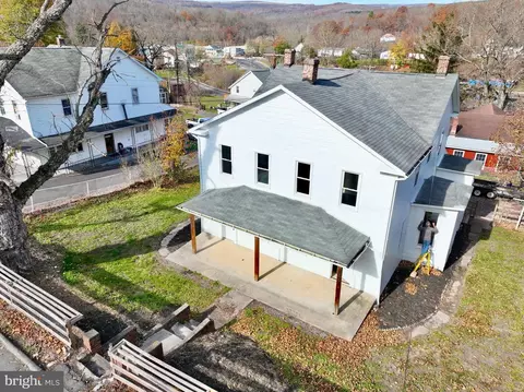14927 Paradise St, Midland, MD 21542