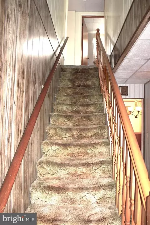 Entry Way - 23800 Walnut St, Barton, MD 21521 photo 6 of 8