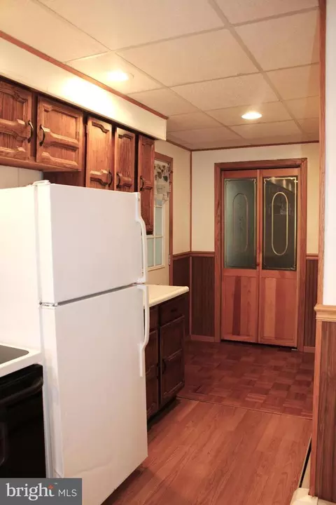 Kitchen - 23800 Walnut St, Barton, MD 21521 photo 3 of 4