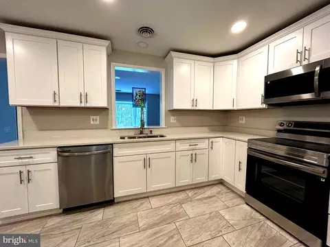 11816 Kemp Dr NW, Frostburg, MD 21532