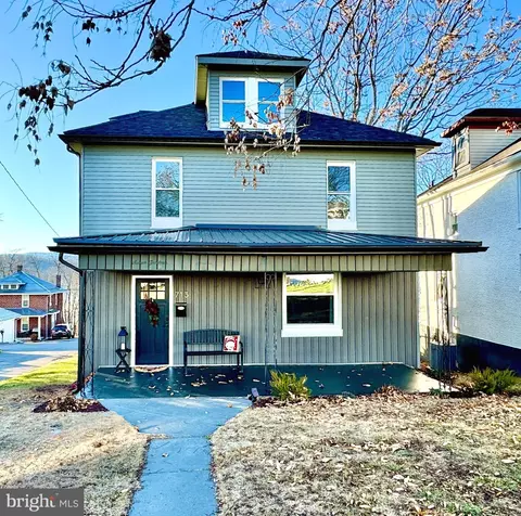 713 Hill Top Dr, Cumberland, MD 21502