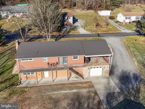 13530 Poppy St, Cumberland, MD 21502