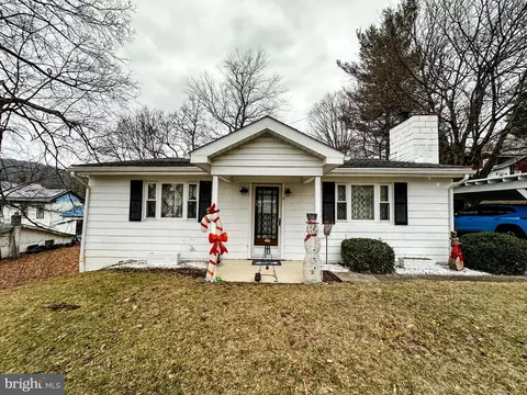 3 Dudley St, Lonaconing, MD 21539
