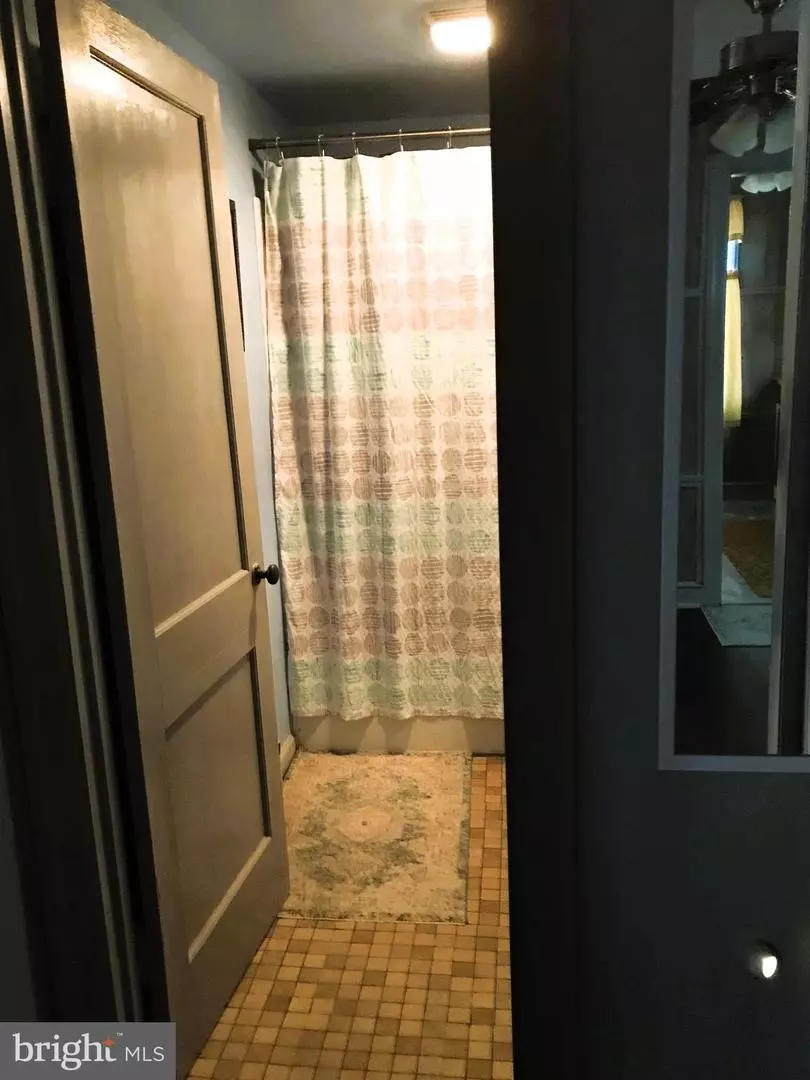 Bath - 12817 Bowling St, Cumberland, MD 21502 photo 3 of 4
