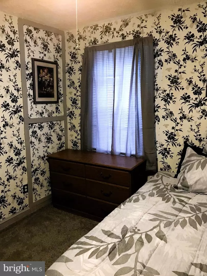 Bedroom - 12817 Bowling St, Cumberland, MD 21502 photo 7 of 9
