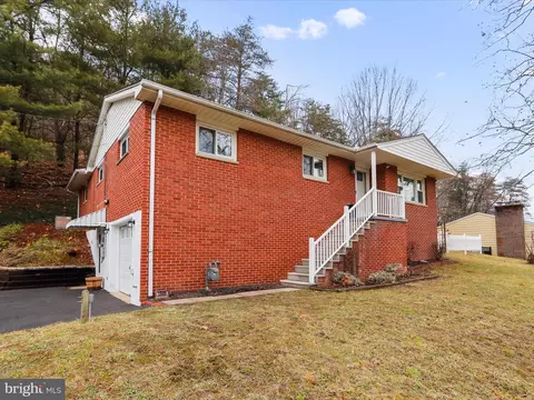 12609 N Cresap St, Cumberland, MD 21502