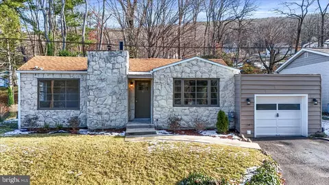 4 Glenview Ter, La Vale, MD 21502