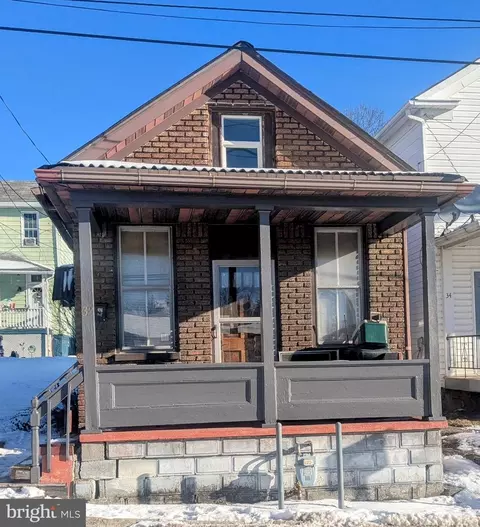 32 Mcculloh St, Frostburg, MD 21532