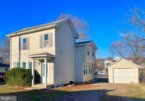 127 Hill St, Frostburg, MD 21532