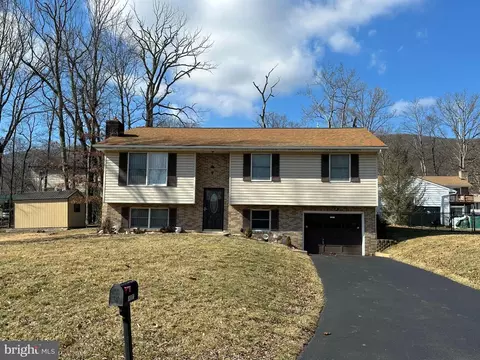 14907 Viewcrest Rd SW, Cresaptown, MD 21502